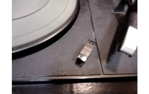 TOURNE DISQUE RADIOLA CLE