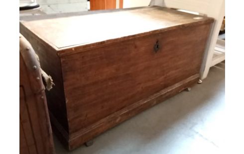 COFFRE PIN TEINTE FONCE