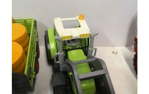PLAYMOBIL TRACTEUR AVEC REMORQUE 9317