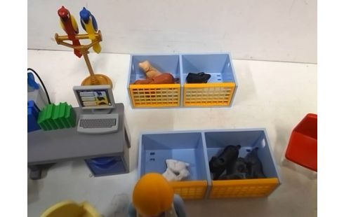 PLAYMOBIL VETERINAIRE AVEC ANIMAUX