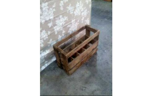 GETRÄNKEKISTE HOLZ RUSTIKAL 10-FÄCHER