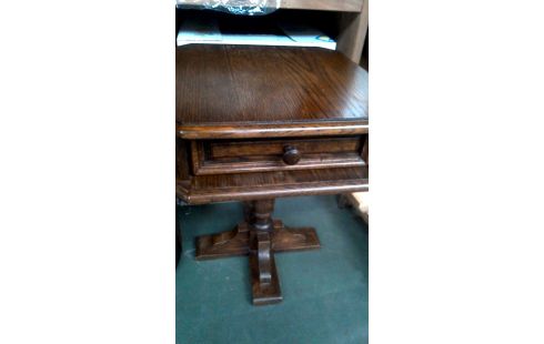 BIJZETTAFELTJE 1 LADE