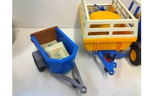 PLAYMOBIL TRACTEUR AVEC 2 REMORQUES