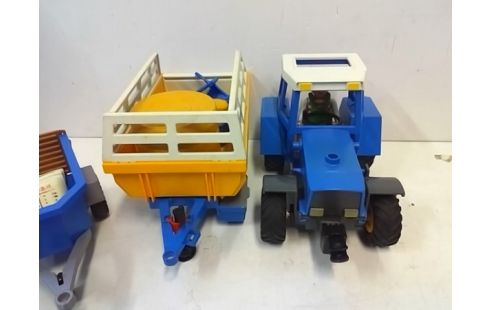 PLAYMOBIL TRACTEUR AVEC 2 REMORQUES
