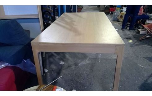 MESA IKEA MODERNO