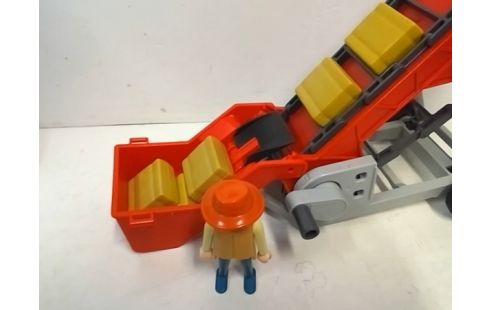 PLAYMOBIL CONVOYEUR DE FOIN