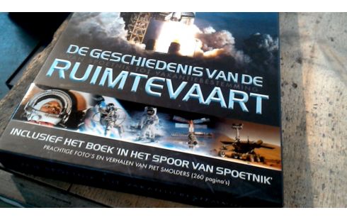 BOEK DVD RUIMTEVAART