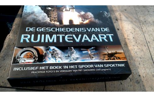 BOEK DVD RUIMTEVAART