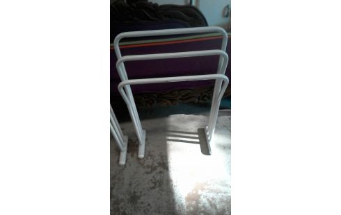 PORTE SERVIETTE L'UN