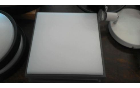 PLAFONNIER  EXTERIEUR