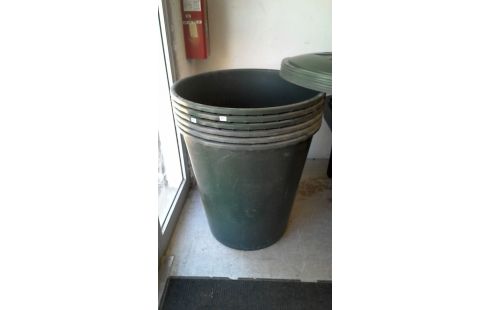 WASSERAUFFANGBEHÄLTER