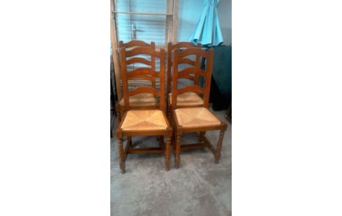 LOT DE 4 CHAISES