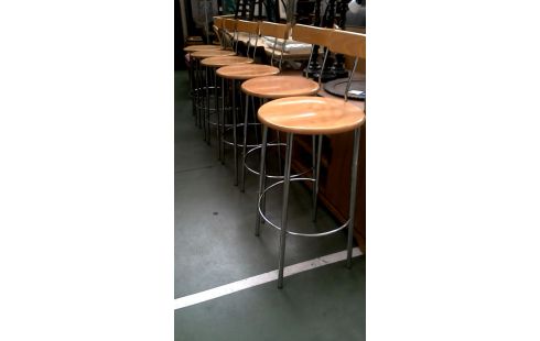 BARHOCKER CHROM, , HOLZ DAS STÜCK