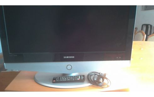 LCD-FERNSEHR SAMSUNG MIT, , FERNBEDIENUNG