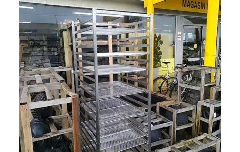 CHARIOT DE RESTAURATION