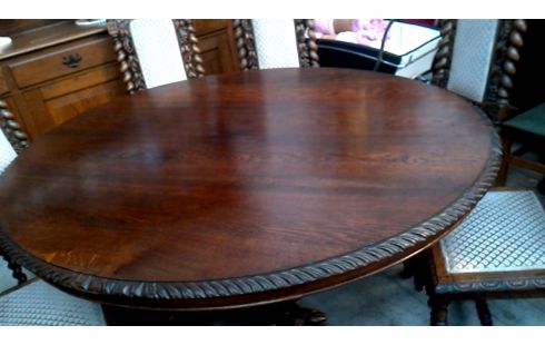 MESA DE COMEDOR OVALADO ANTIGUO ALARGO