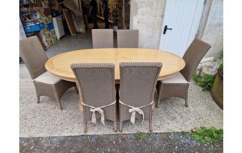 TABLE DE SALLE A MANGER PLACAGE CHÊNE OVALE + 6 CHAISES LOOM