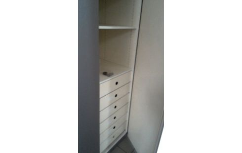 KLEERKAST INTERLUBKE GRIJS 5 DEUREN