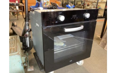 FOUR ENCASTRABLE COOKE AND LEWIS