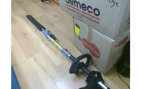 TAILLE HAIE ELECTRIQUE PARKSIDE 900W