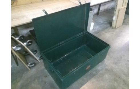 CANTINE METAL VERTE + BARRE EN CAISSE