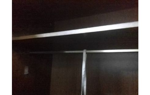 ARMOIRE 2P RUSTIQUE AVEC PENDERIE