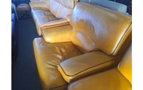 CANAPE MARRON 2P + 1 FAUTEUIL