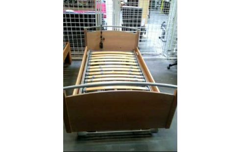 PFLEGEBETT ELEKTRISCH +LATTENROST VESTELLB.