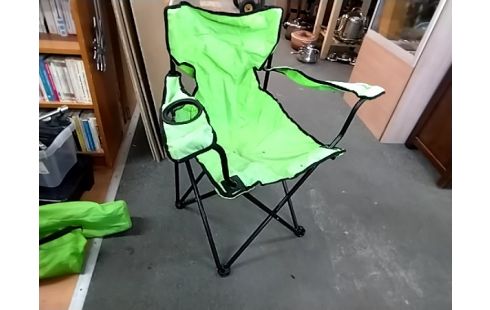 CHAISE VERTE PLIANTE