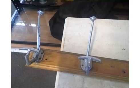 PATERE MURALE ANCIENNE 4 PORTANTS