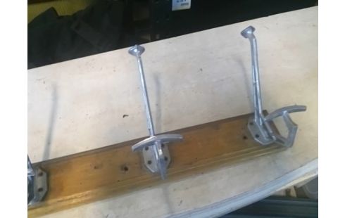 PATERE MURALE ANCIENNE 4 PORTANTS