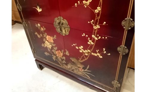 MEUBLE chinois rouge bordeau 4 portes