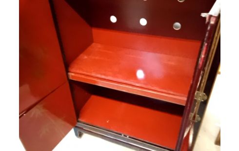 MEUBLE chinois rouge bordeau 4 portes