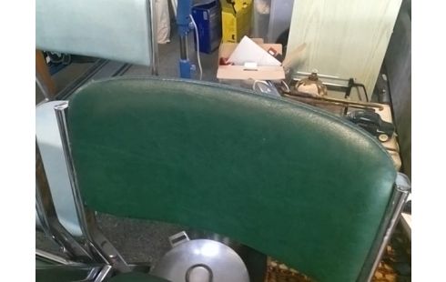 CHAISE VERTE (USURES)