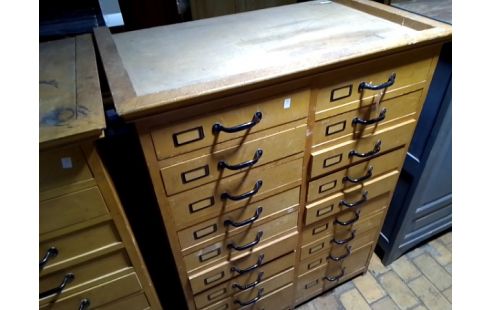 MEUBLE 18 TIROIRS INDUSTRIEL BOIS MASSIF 152X116X74CM