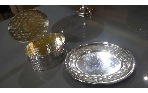 DOSE, , TABLETT VERSILBERTES METALL