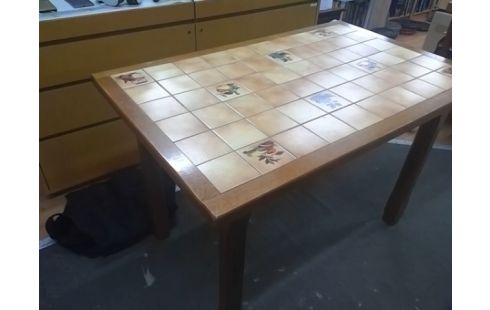 TABLE CARRELEE DE CUISINE