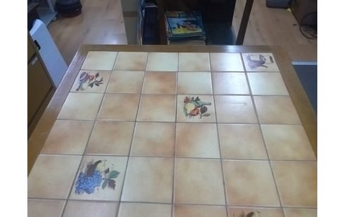 TABLE CARRELEE DE CUISINE