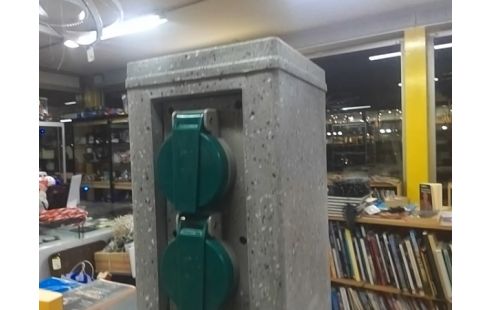 MULTIPRISE EXTERIEURE EFFET PIERRE