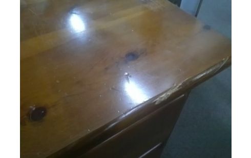 COMMODE 4T EN PIN (PLUSIEURS TRACE ABIME)