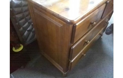 COMMODE 4T EN PIN (PLUSIEURS TRACE ABIME)