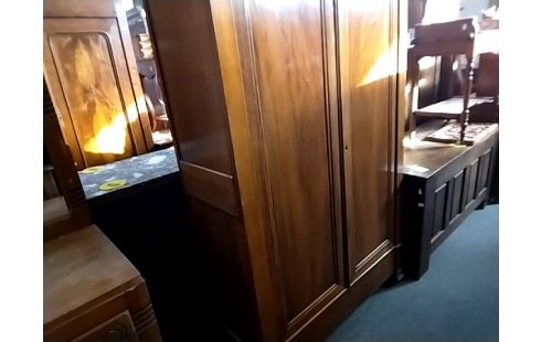 ARMOIRE ANCIENNE NOYER SANS CLE