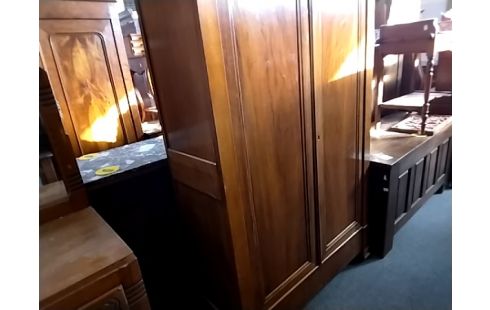 ARMOIRE ANCIENNE NOYER SANS CLE