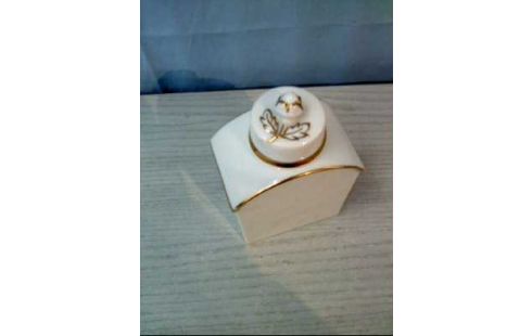 TEEGEFÄß <FÜRSTENBERG> PORZELLAN WEIß GOLDF.