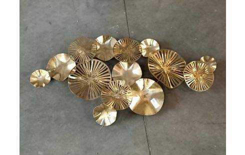 DECORATION MURALE METAL DORE