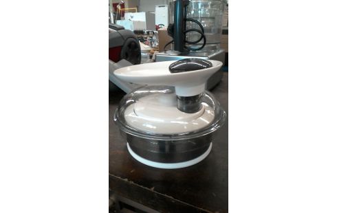 ROBOT  MAGIMIX +  ACCESSOIRES