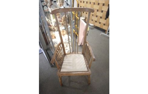 FAUTEUIL A BARREAUX A RESTAURER