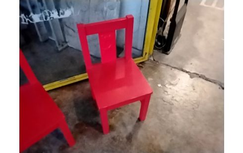 CHAISE ENFANT ROUGE