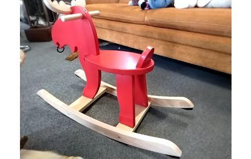 CHEVAL A BASCULE RENNE