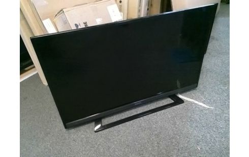 TELEVISEUR GRUNDIG 100CM TNT HDI TDE